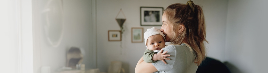BU Nachversicherungsgarantie | Frau mit Baby | MLP financify